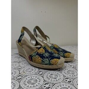 Anne Klein Wedge Espadrille Pineapple Print Closed Toe Sandal Sz 8.5